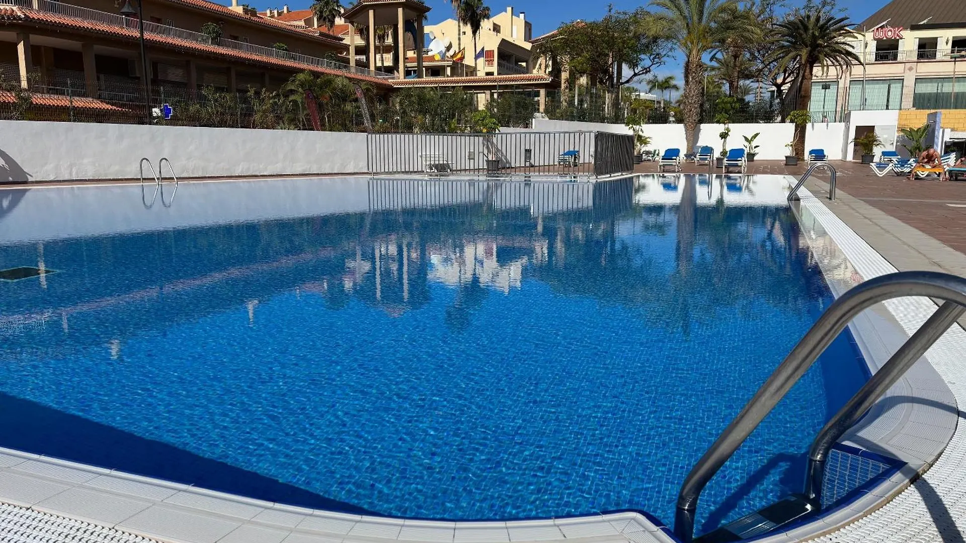 Estudio Con Mejor Posicion En Playa Las Vistas 阿罗纳 西班牙