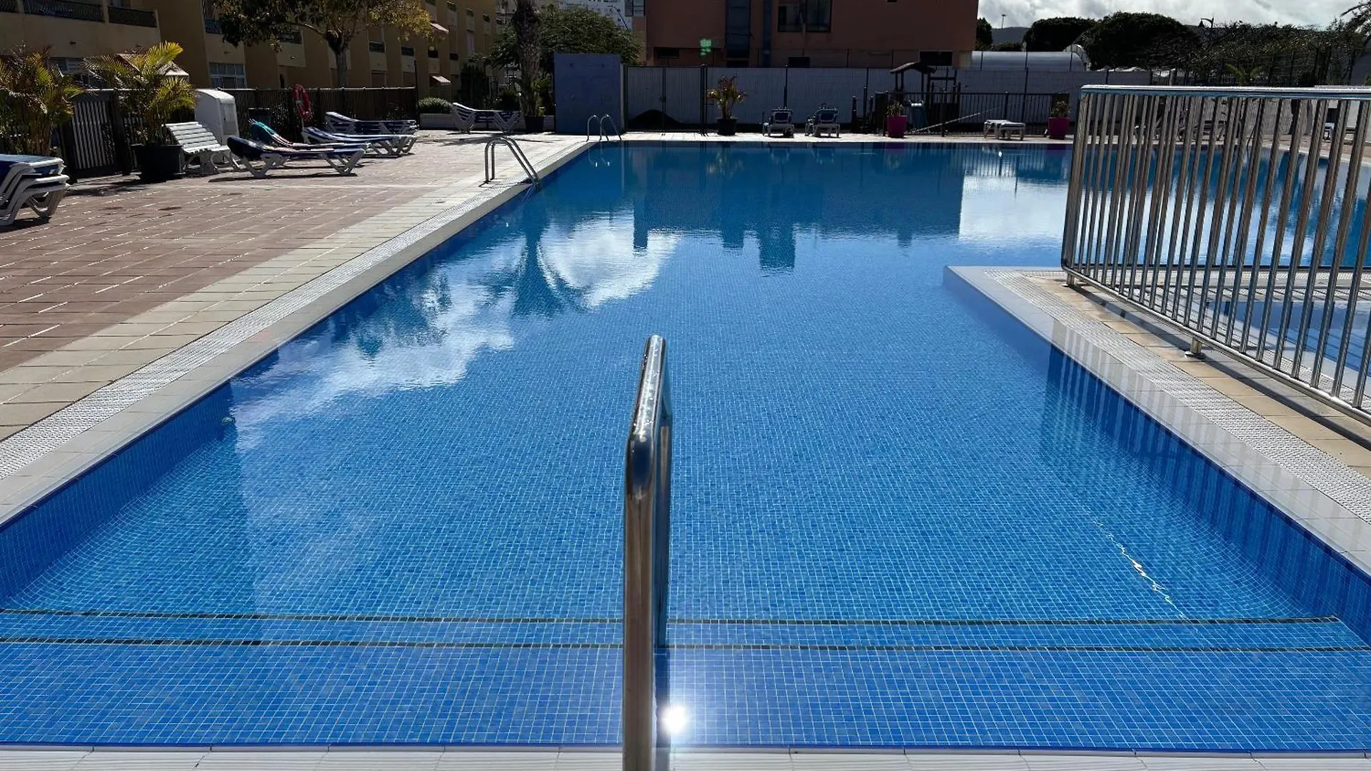 Estudio Con Mejor Posicion En Playa Las Vistas 阿罗纳 0*,